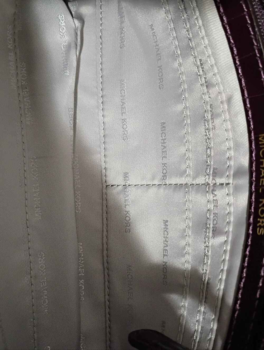 Michael Kors, NWOT, Women's, Crossbody Bag, Color Burgundy, Snap Closure